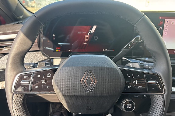 Renault Clio 15 of 17