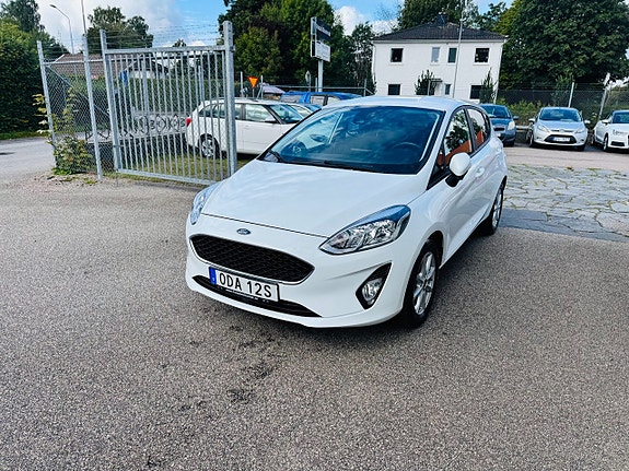 Ford Fiesta 2 of 25