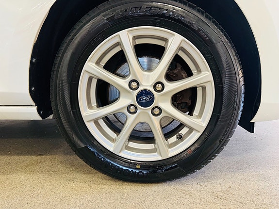 Ford Fiesta 11 of 25