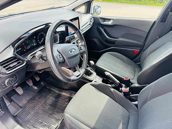 Ford Fiesta 8 of 25