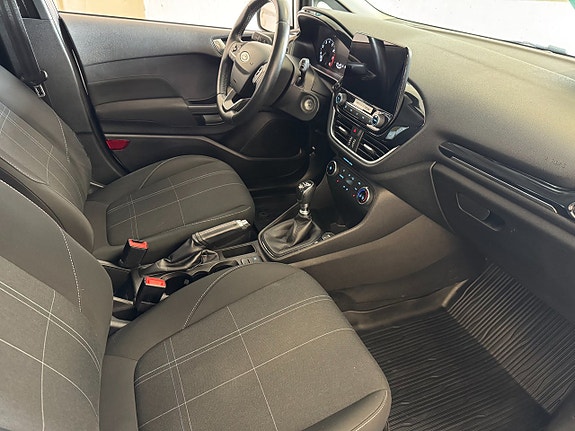 Ford Fiesta 17 of 25
