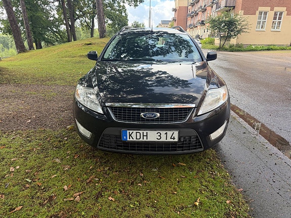 Ford Mondeo 3 of 11