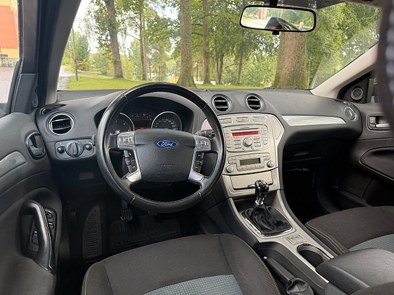 Ford Mondeo 7 of 11