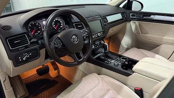 Volkswagen Touareg 4 of 27