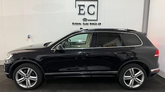 Volkswagen Touareg 2 of 27