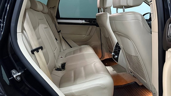 Volkswagen Touareg 16 of 27
