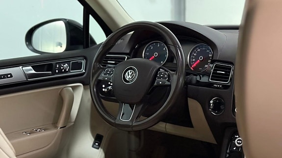 Volkswagen Touareg 17 of 27