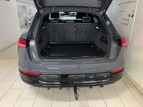 Audi Q8 7 of 7