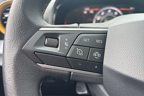 Seat Arona 17 of 18