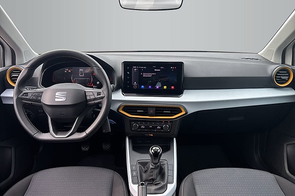 Seat Arona 12 of 18