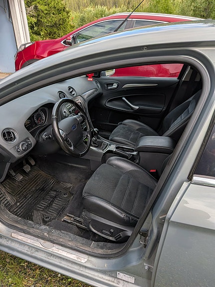 Ford Mondeo 5 of 8