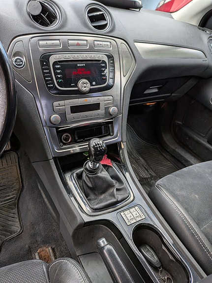 Ford Mondeo 6 of 8