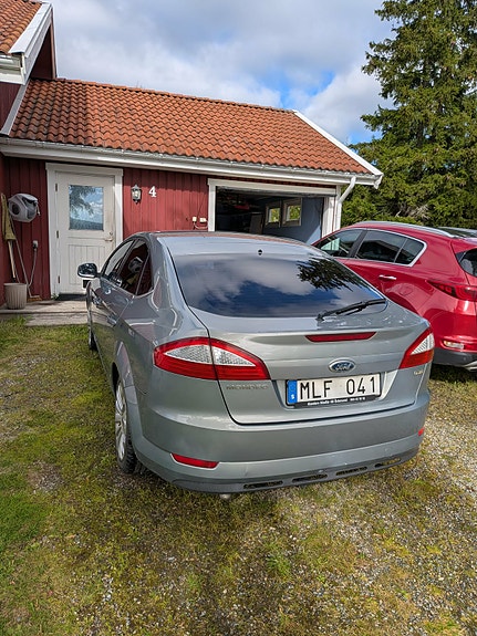 Ford Mondeo 2 of 8