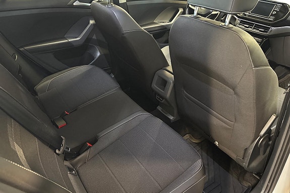 Volkswagen T-Cross 19 of 21