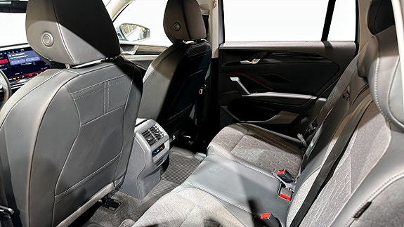 Volkswagen Tiguan 12 of 22