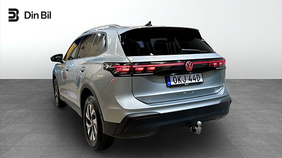 Volkswagen Tiguan 4 of 22
