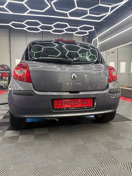 Renault Clio 6 of 11
