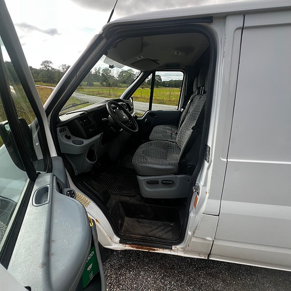 Ford Transit T260 16 of 17