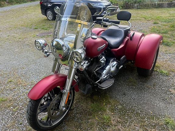 Harley-Davidson FREEWHEELER TRIKE 4 of 5