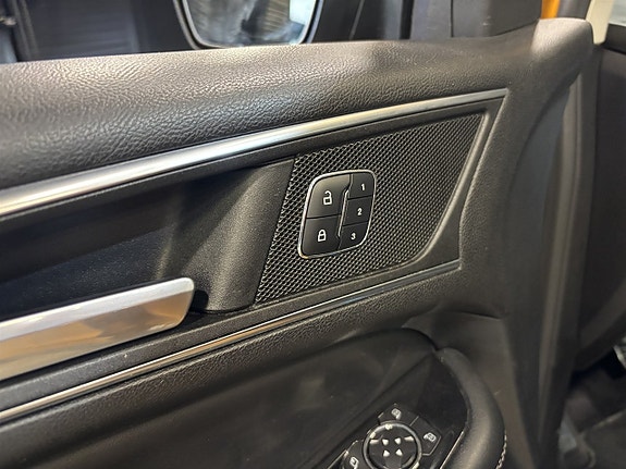 Ford Edge 21 of 27