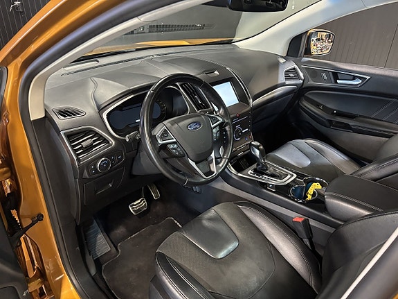 Ford Edge 8 of 27