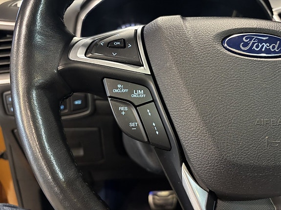 Ford Edge 18 of 27