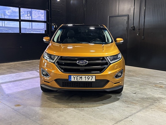Ford Edge 2 of 27