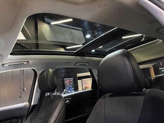 Ford Edge 19 of 27