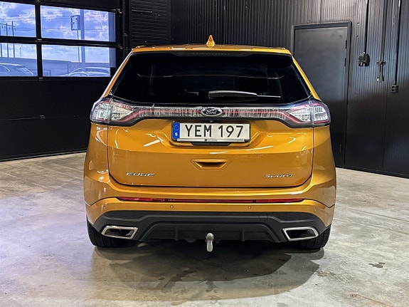 Ford Edge 5 of 27