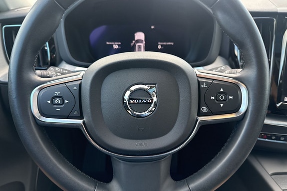 Volvo XC60 26 of 30