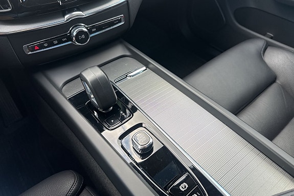 Volvo XC60 24 of 30