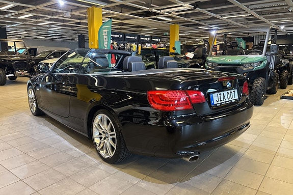 BMW 320d 2 of 24