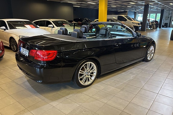 BMW 320d 3 of 24
