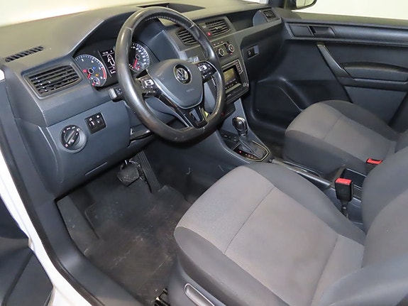 Volkswagen Caddy 8 of 15