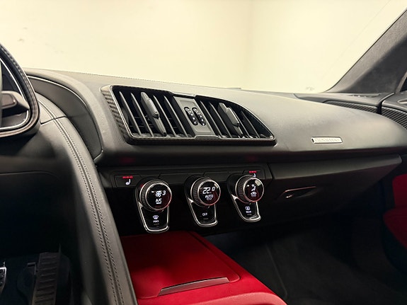 Audi R8 13 of 19