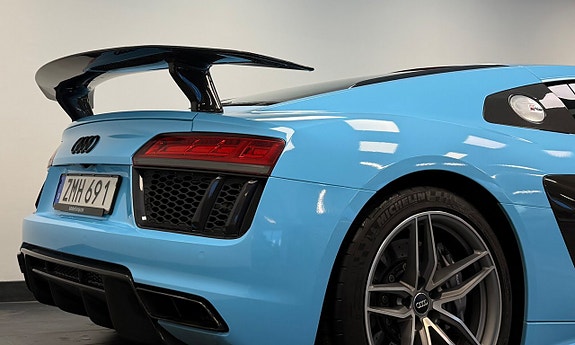 Audi R8 5 of 19