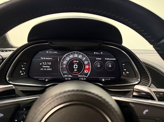 Audi R8 12 of 19