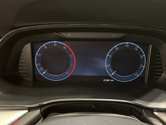 Skoda Octavia Scout 14 of 20