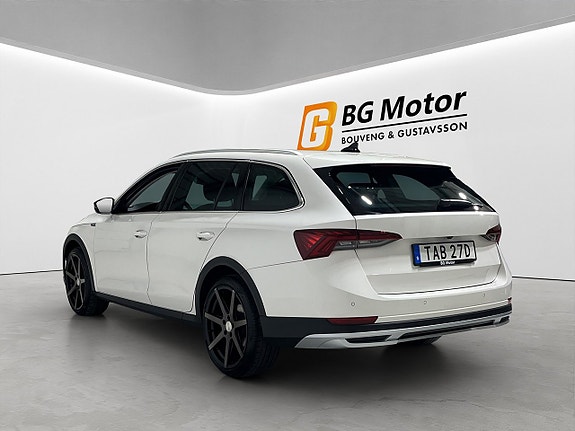 Skoda Octavia Scout 7 of 20