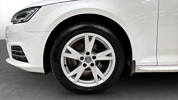 Audi A4 9 of 10