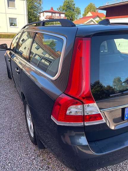 Volvo V70 5 of 10