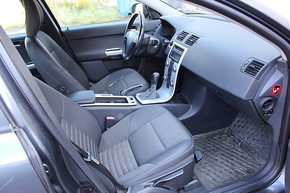 Volvo S40 6 of 8