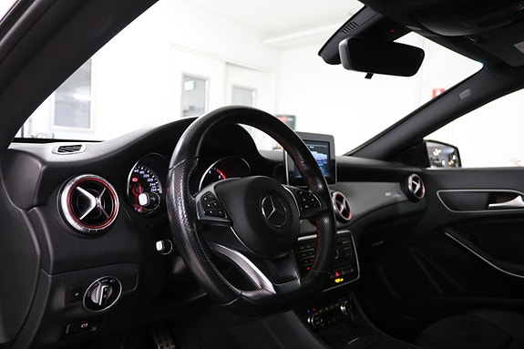 Mercedes-Benz CLA180 d 15 of 30