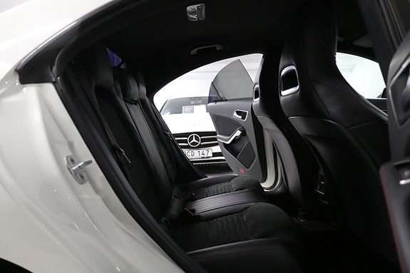 Mercedes-Benz CLA180 d 17 of 30