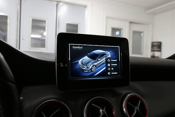 Mercedes-Benz CLA180 d 28 of 30