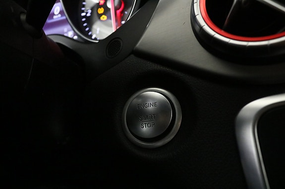 Mercedes-Benz CLA180 d 24 of 30
