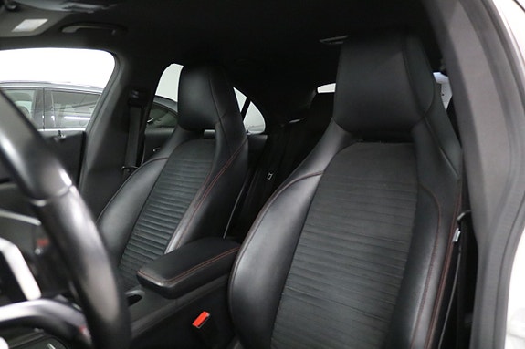 Mercedes-Benz CLA180 d 14 of 30