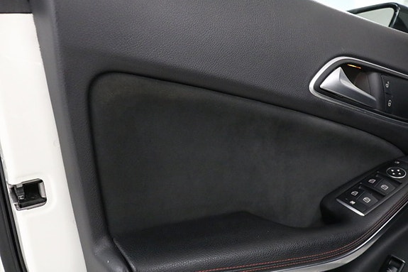 Mercedes-Benz CLA180 d 30 of 30