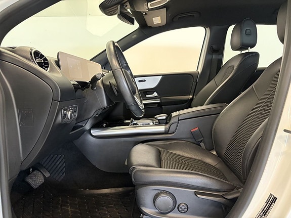 Mercedes-Benz B180 8 of 19