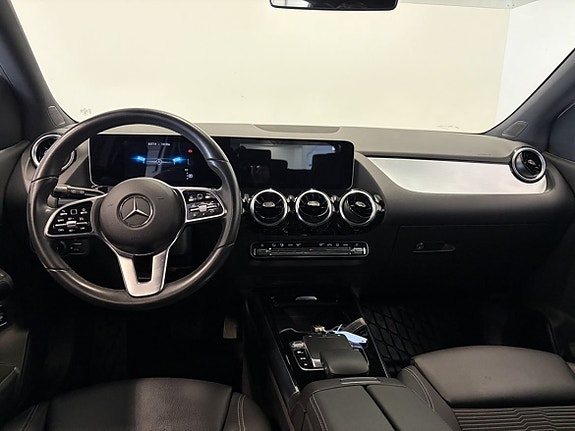 Mercedes-Benz B180 11 of 19